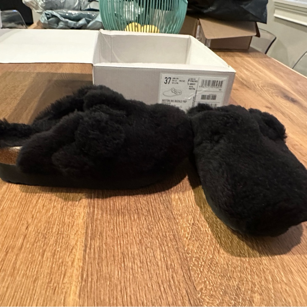 Boston Big Buckle Papillio by Birkenstock Teddy Black. Size 37. Never worn.